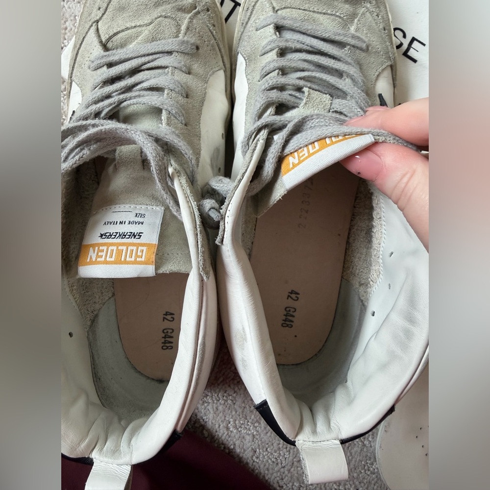 Nearly New Golden Goose Men's Mid Star white with black star 🖤 - Picture 6 of 8